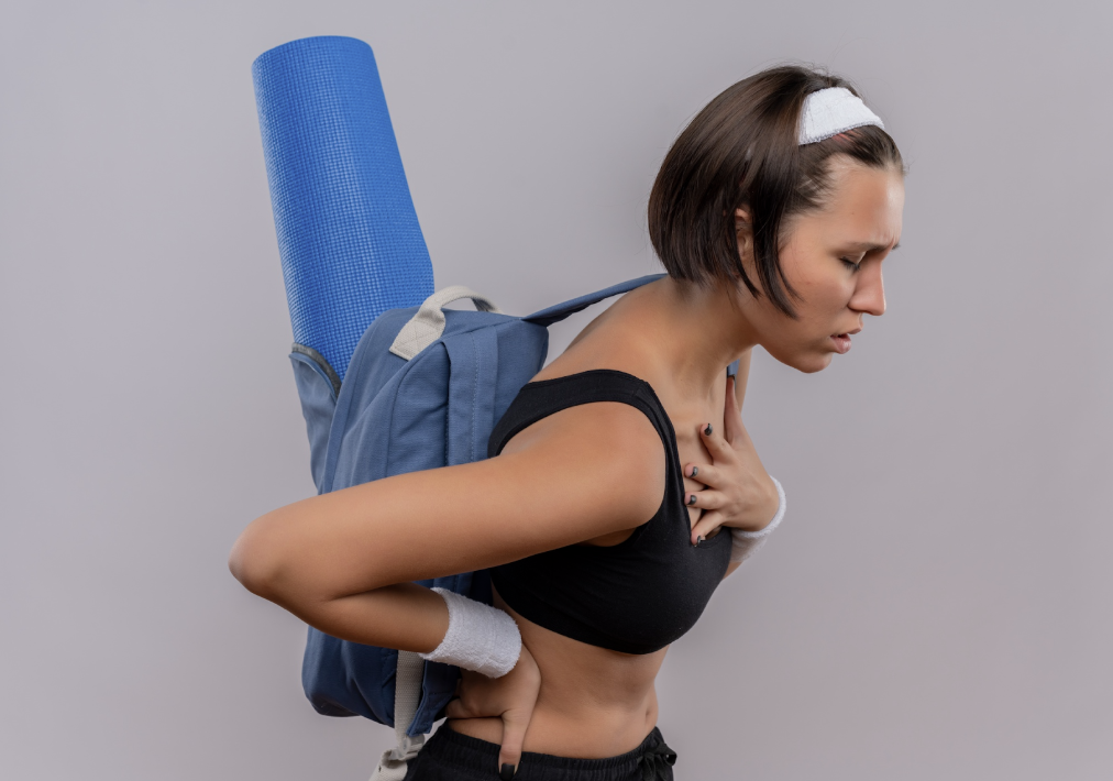 Red light therapy for body helps ease pain, reduce swelling, and speed up recovery from rib contusions in contact sports, without touching the injury.